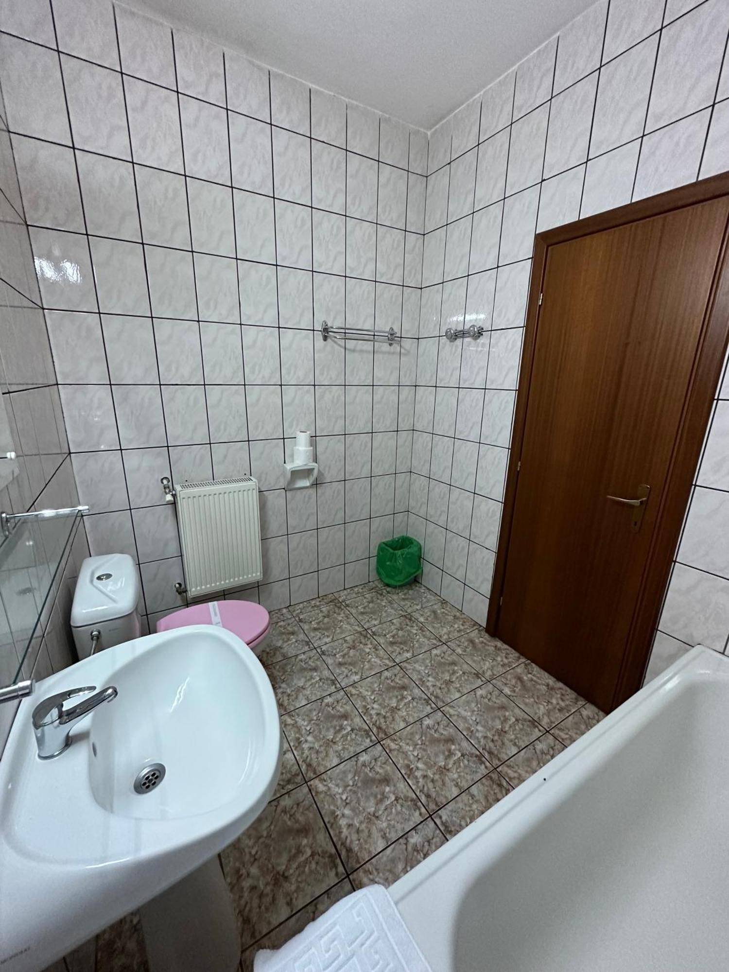 Hotel Diana Bistriţa Εξωτερικό φωτογραφία