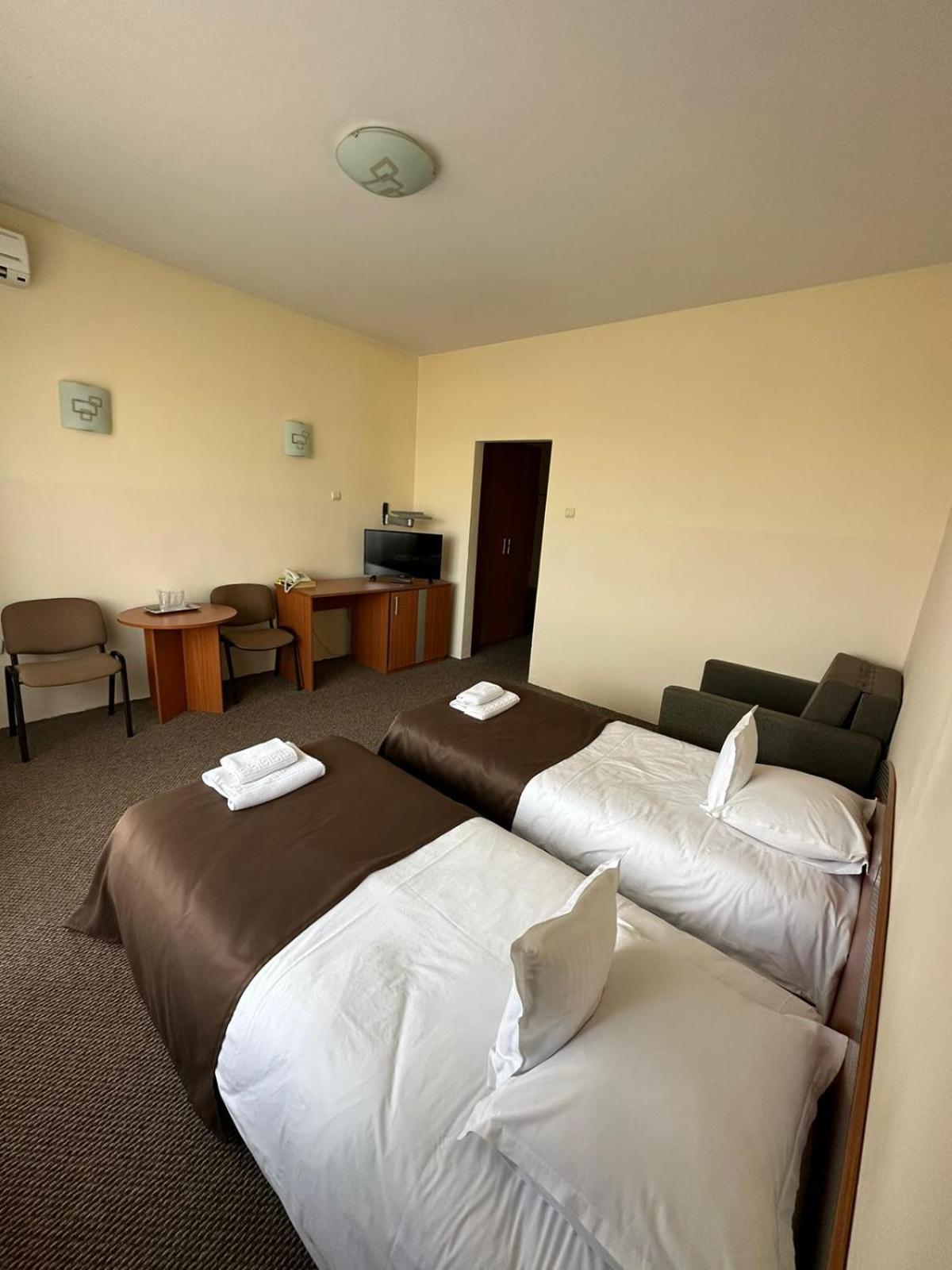 Hotel Diana Bistriţa Εξωτερικό φωτογραφία