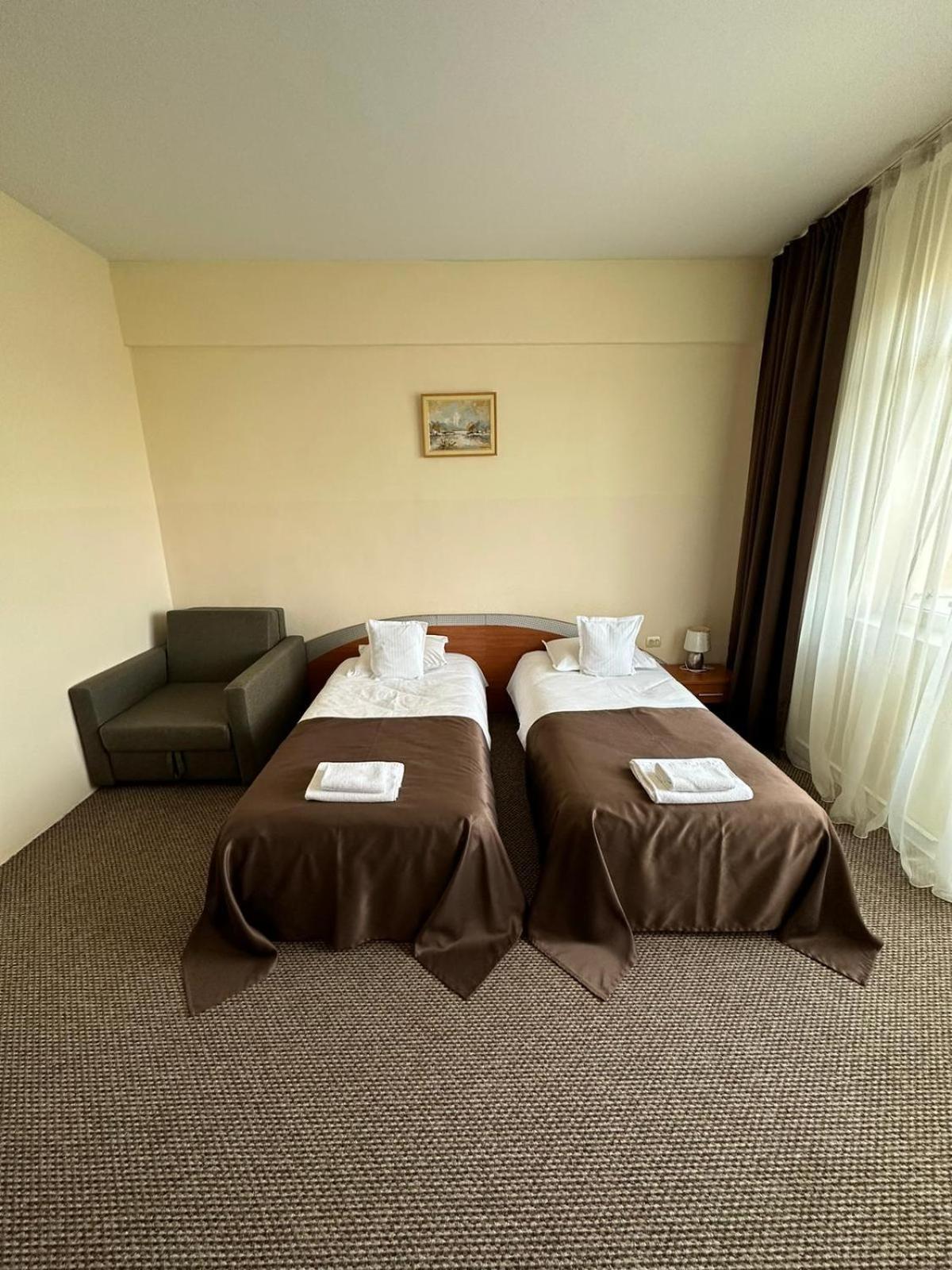 Hotel Diana Bistriţa Εξωτερικό φωτογραφία