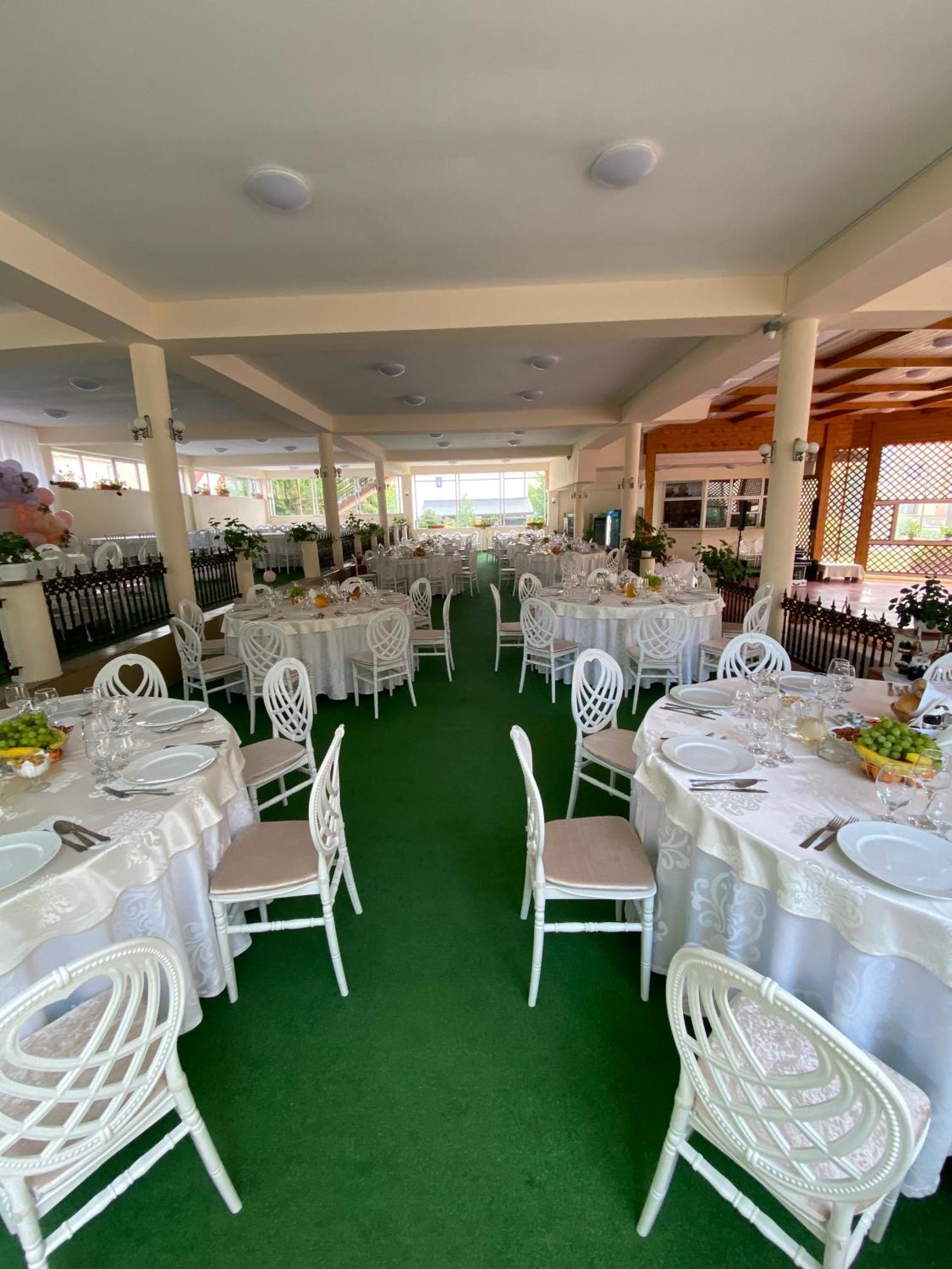 Hotel Diana Bistriţa Εξωτερικό φωτογραφία