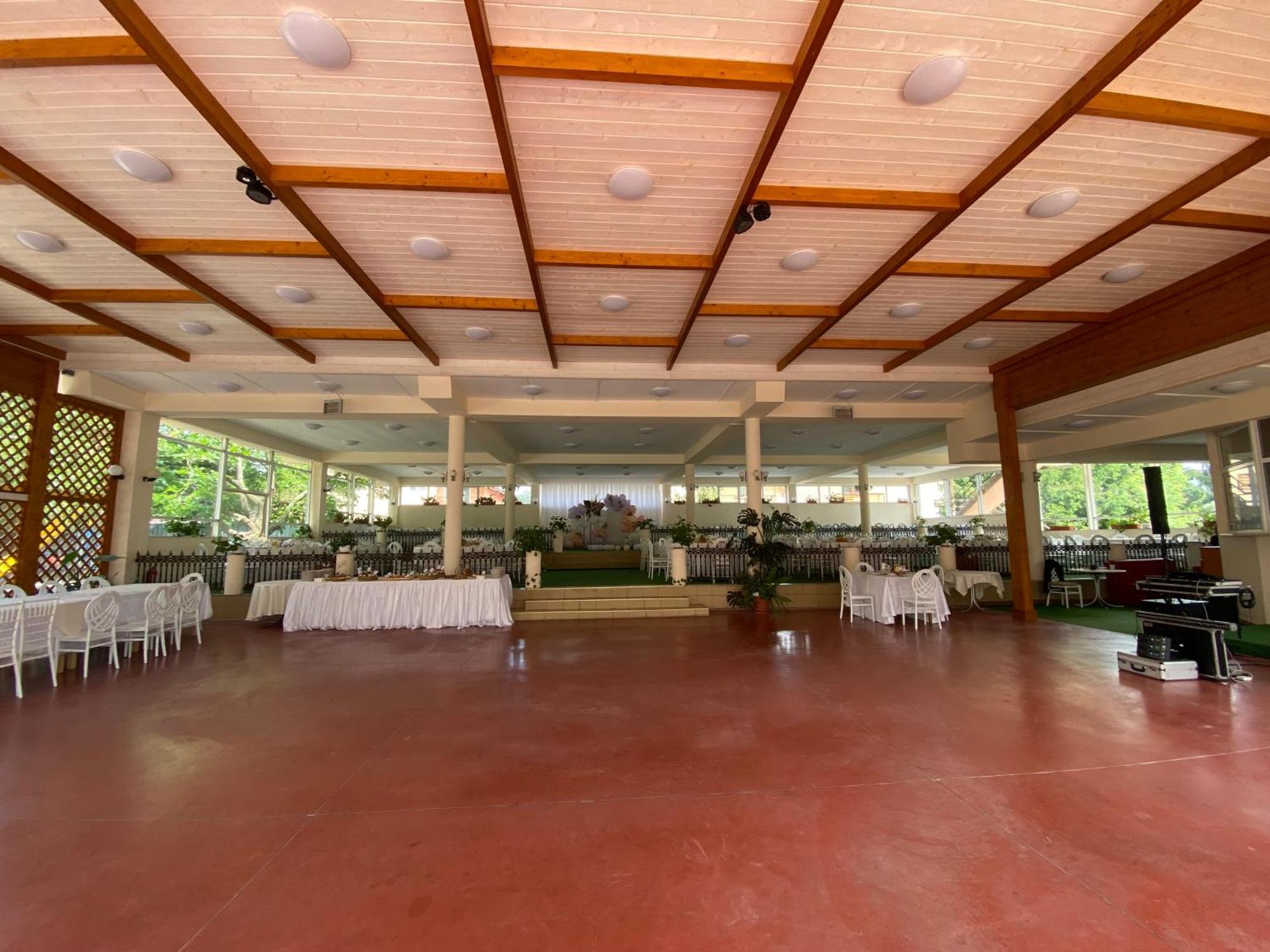 Hotel Diana Bistriţa Εξωτερικό φωτογραφία