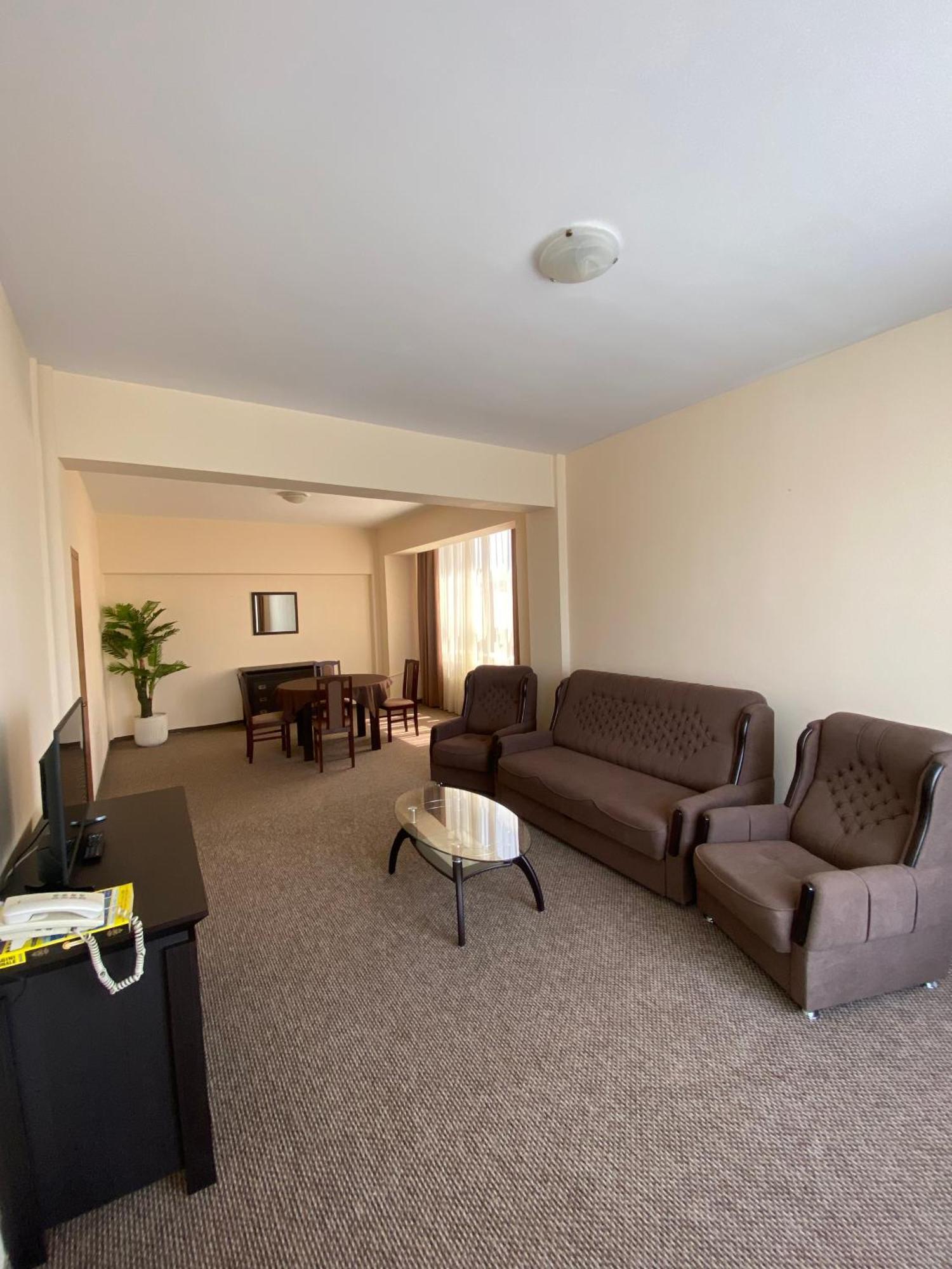 Hotel Diana Bistriţa Εξωτερικό φωτογραφία