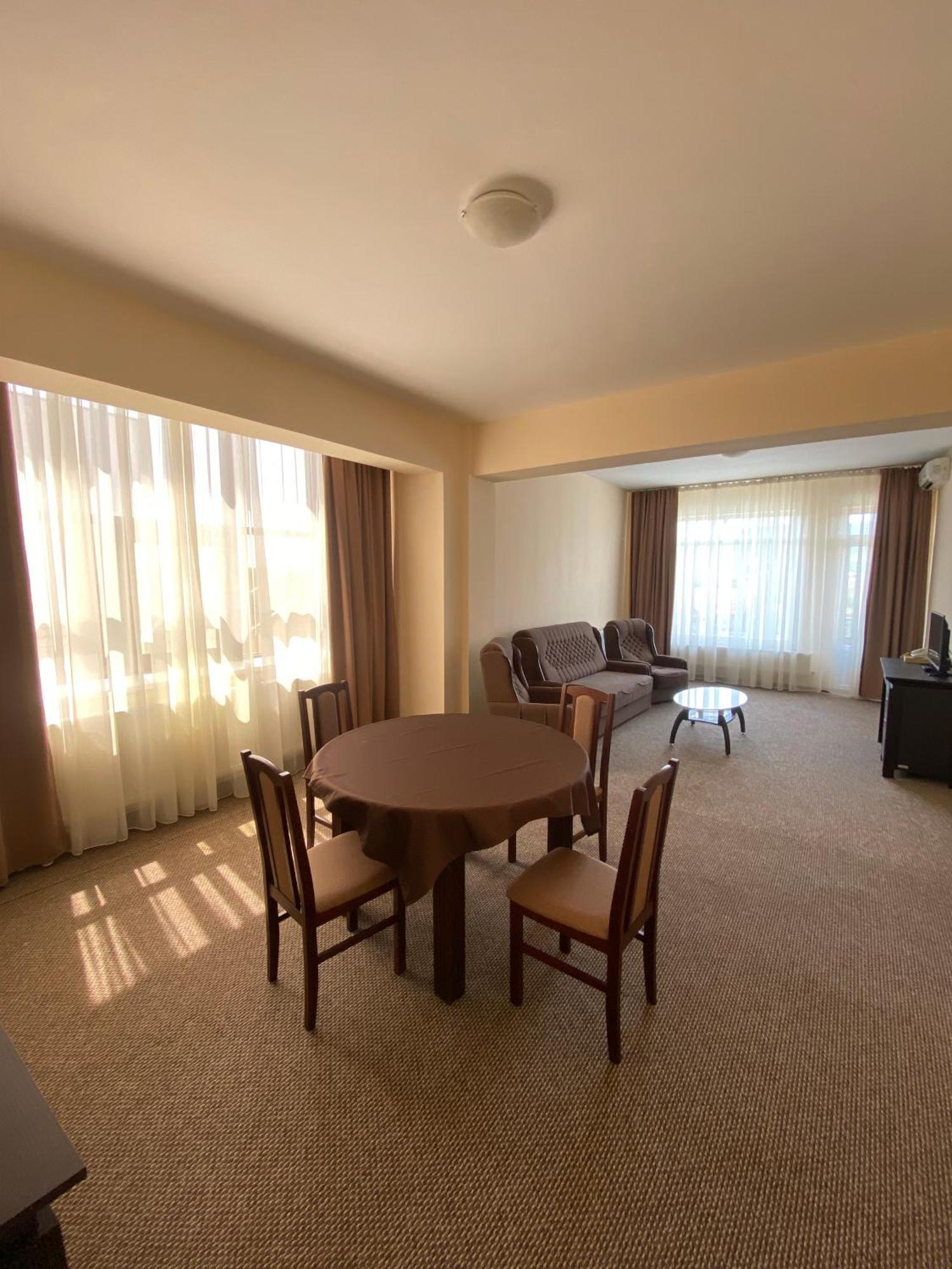 Hotel Diana Bistriţa Εξωτερικό φωτογραφία