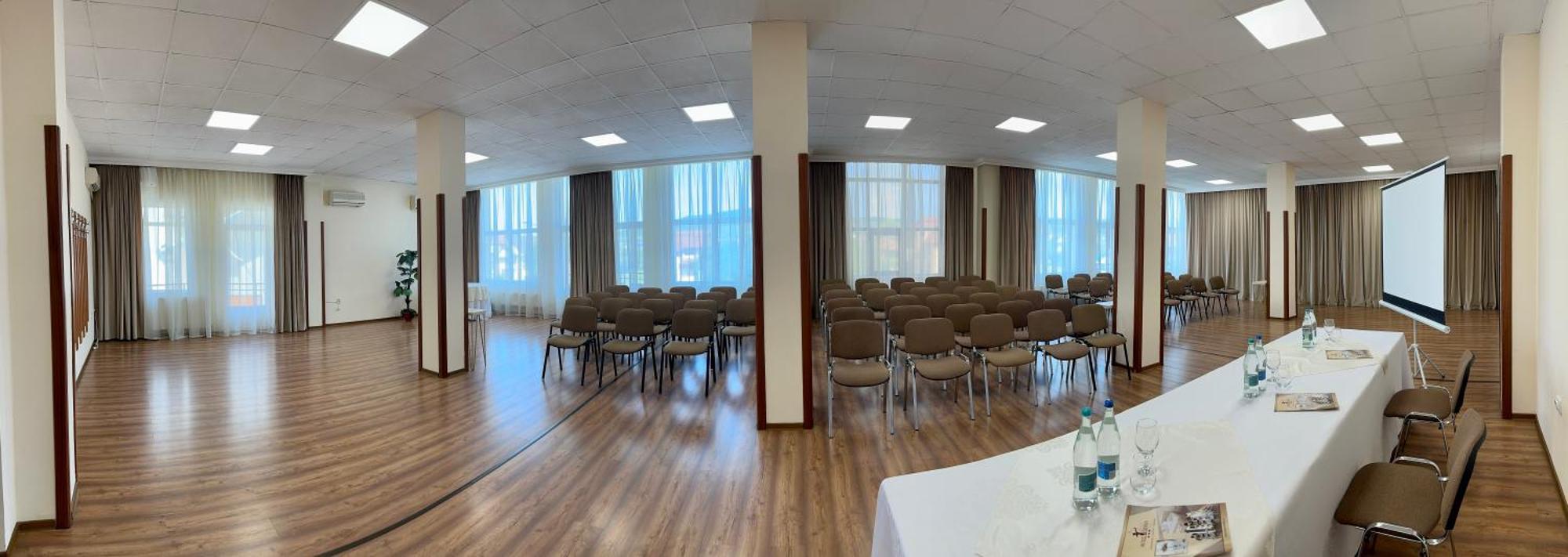 Hotel Diana Bistriţa Εξωτερικό φωτογραφία